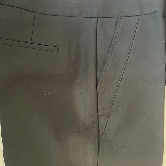 Ann Taylor Factory Crop Black Trousers, size 8 - Picture 3 of 4